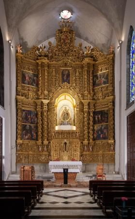 Entrega de la rehabilitación del retablo de la Virgen de Los Remedios en la Catedral de La Laguna