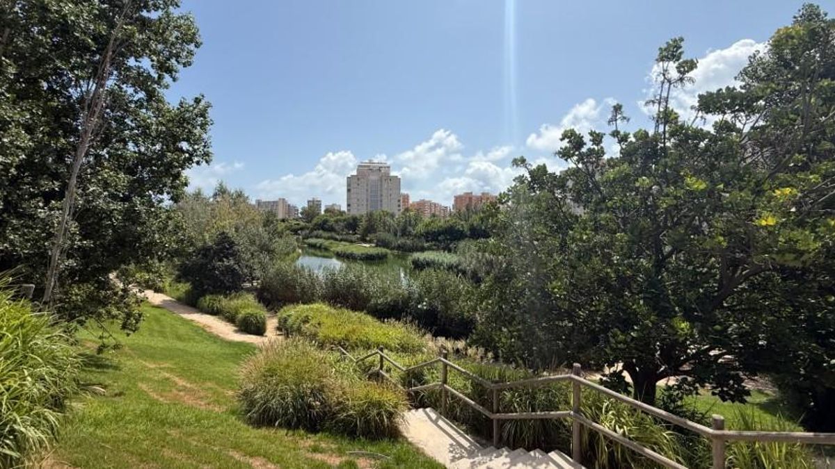 El Parque La Marjal se ha convertido en un pulmón verde de la ciudad que disfrutan los vecinos y vecinas