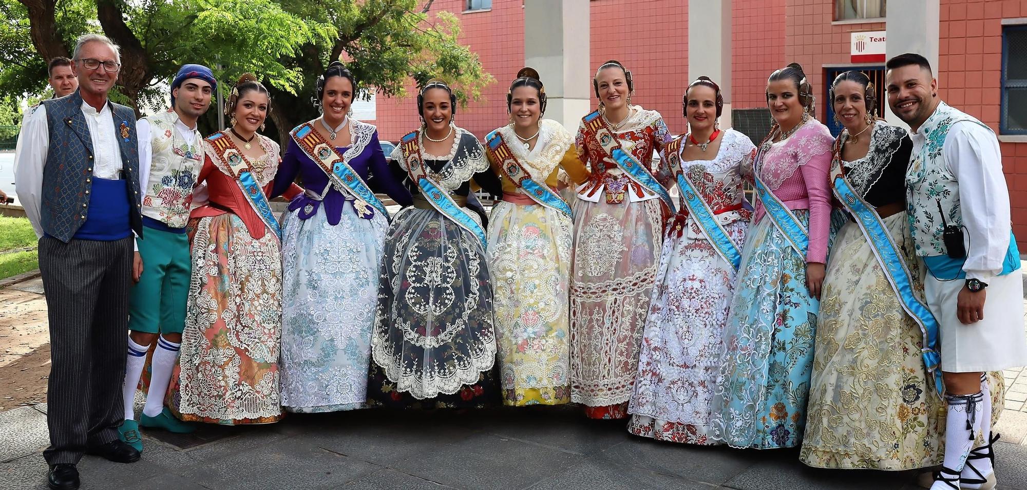 María Estela, la corte, Quart y Xirivella honran a la senyera más viajera de las Fallas