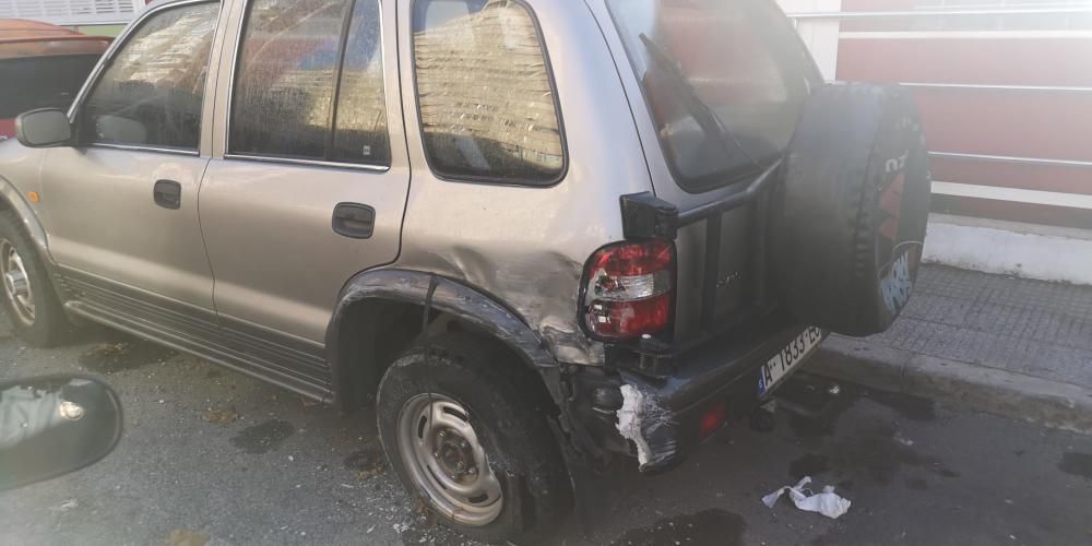 Destrozos por un autobús robado en Benidorm