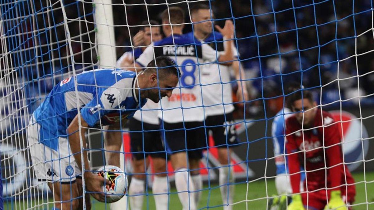 Nápoles y Atalanta empataron 2-2 en San Paolo