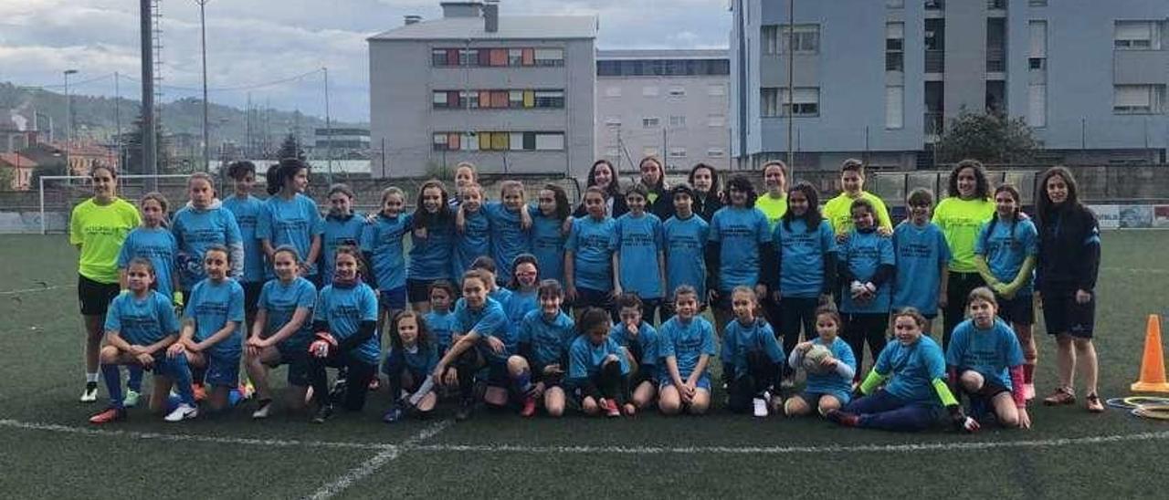 Éxito en la jornada de fútbol femenino del Lada Langreo