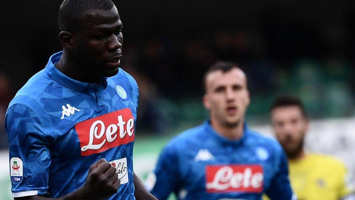 Koulibaly firmó un doblete contra el Chievo