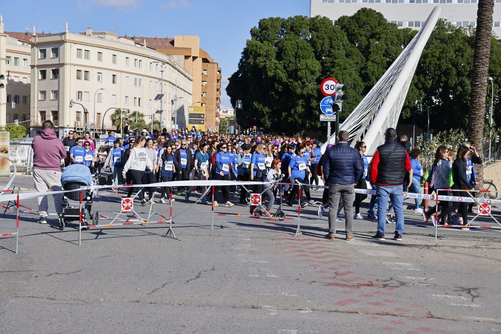 Imágenes del recorrido de la Carrera de la Mujer: avenida Pío Baroja y puente del Reina Sofía (I)