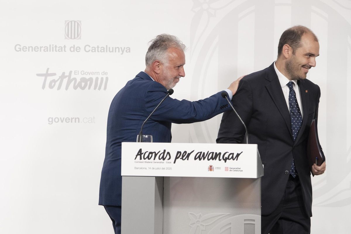 El ministro de Política Territorial, Ángel Víctor Torres, y el conseller de la Presidència, Albert Dalmau.