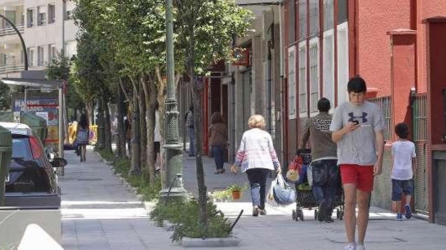 Una de las aceras de Camelias ya renovadas.