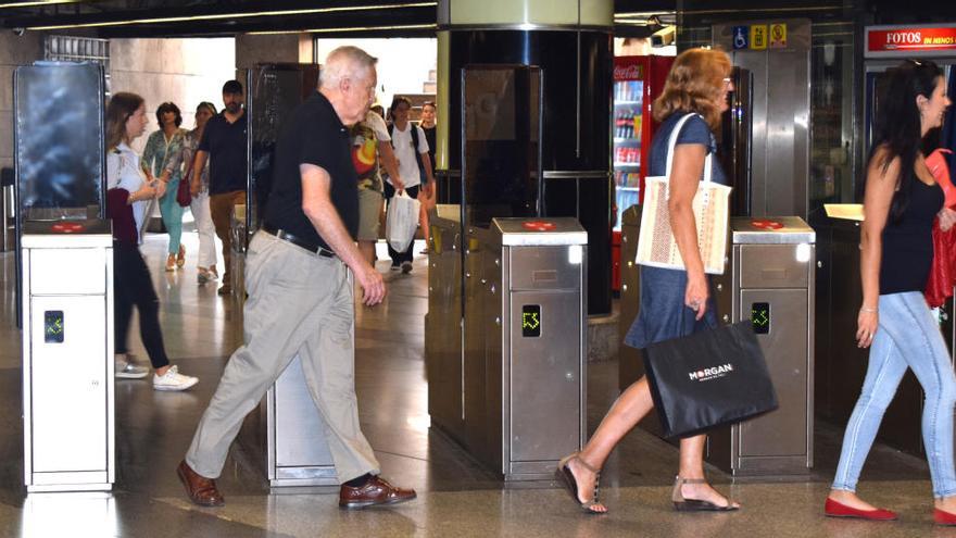 Cerca de 30.000 pasajeros viajaron gratis en el TRAM el &quot;día europeo sin coches&quot;