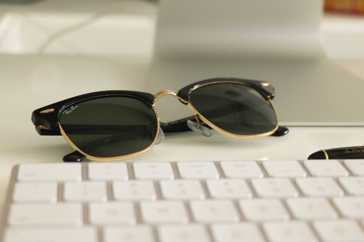 Las gafas de sol más de moda para hombre y hoy con buenos descuentos