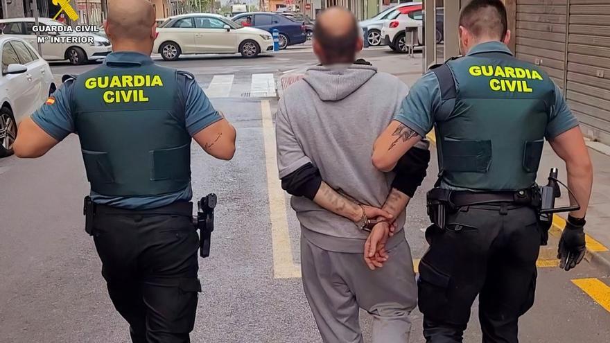 Detienen a un atracador reincidente en Novelda a los dos meses de salir de la cárcel