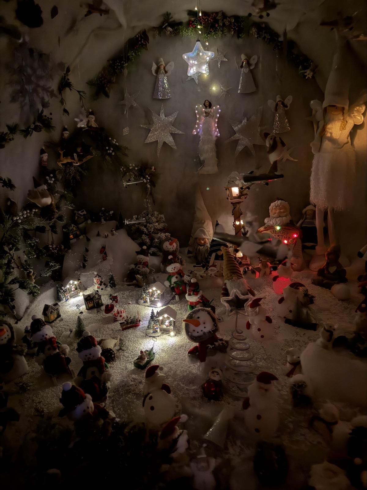 Así es la espectacular decoración navideña del pueblo de Andrín (Llanes)