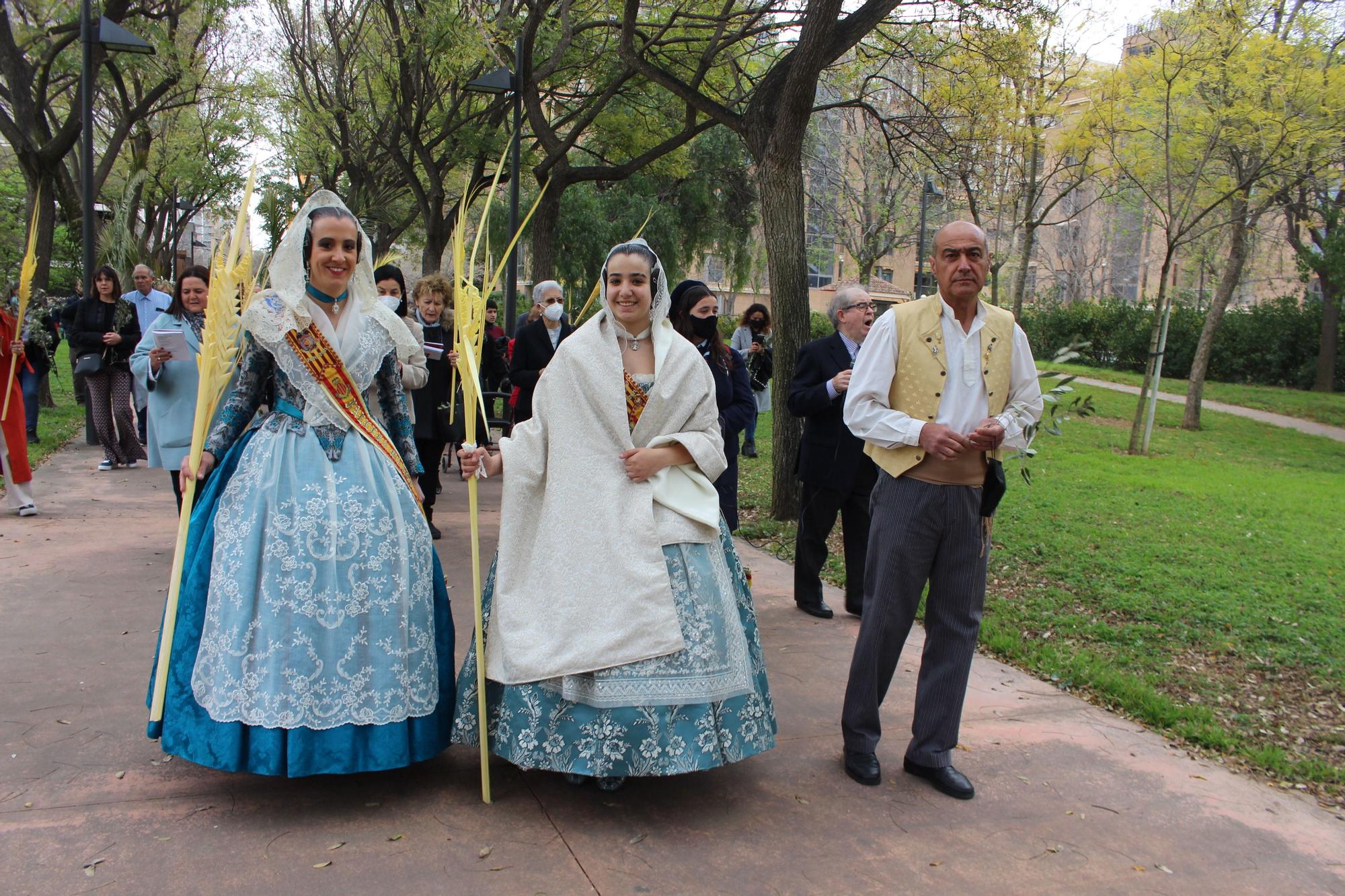 Domingo de Ramos en Beniferri con la burrita "Matilde"