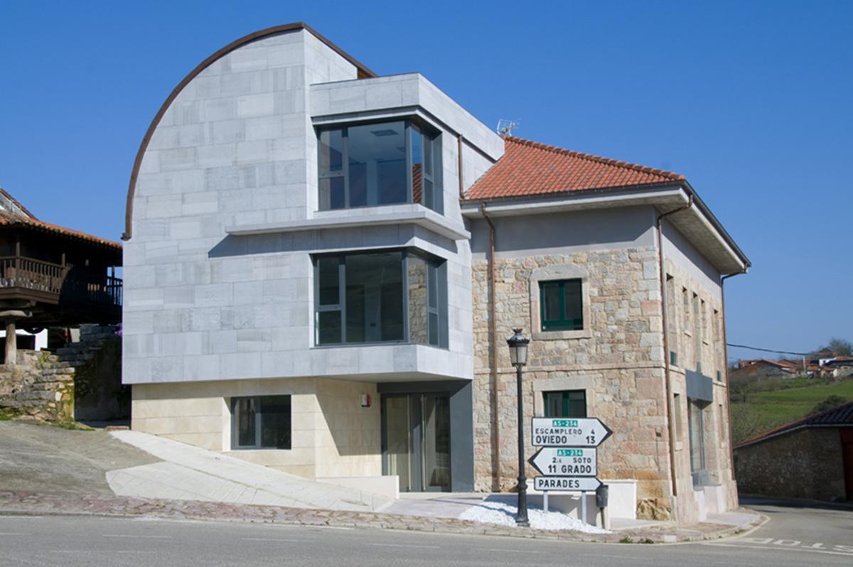 El Ayuntamiento de Las Regueras.