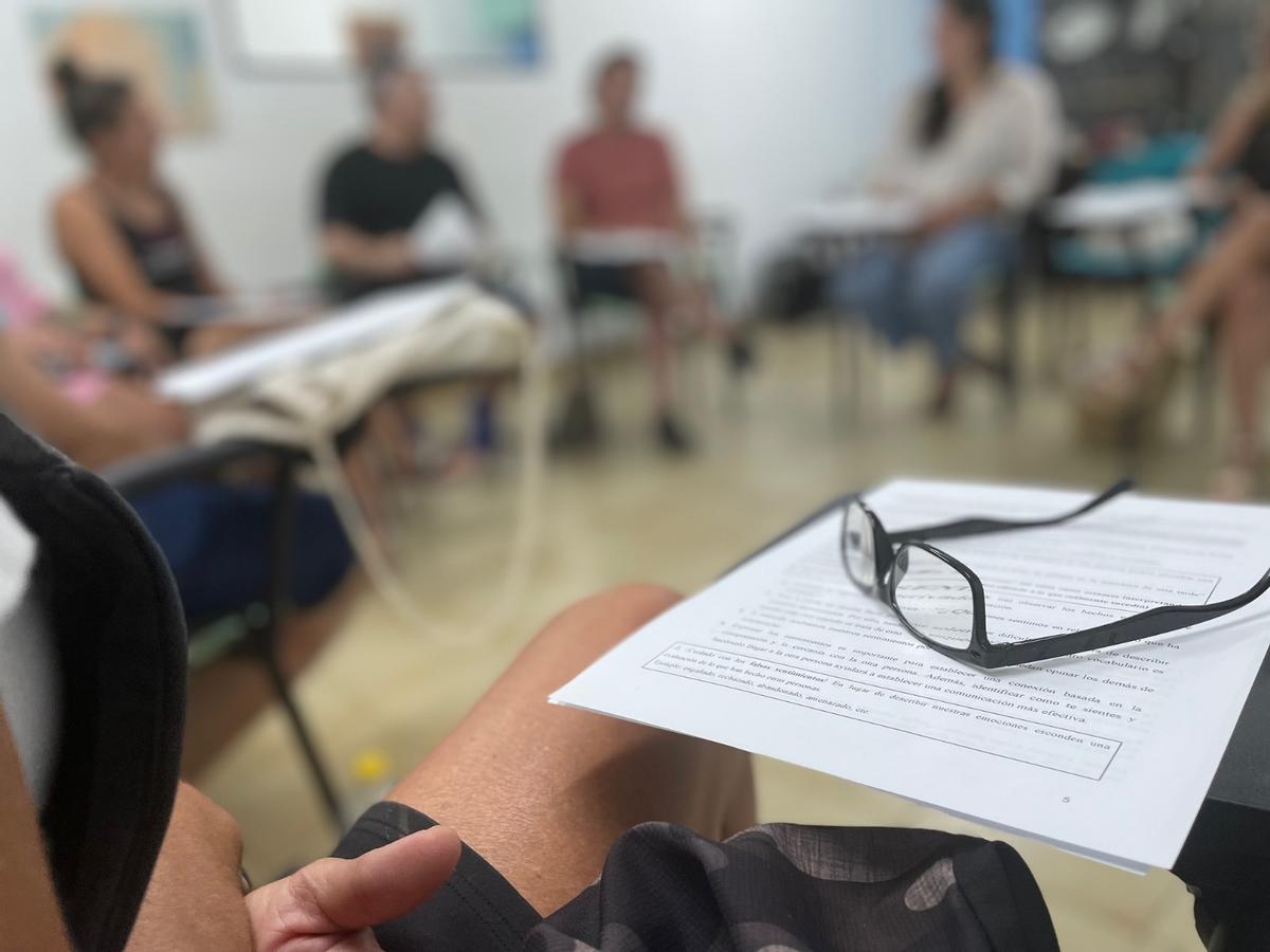 Taller en el centro de día de Patim.
