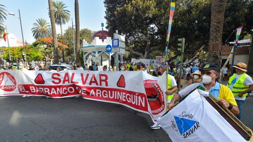 Manifestación contra Chira-Soria