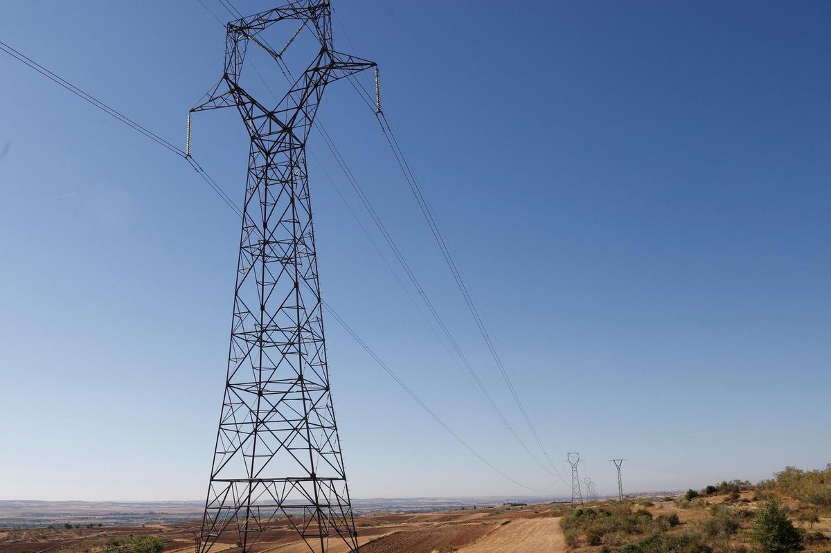 El Govern preveu revertir part de l’actual rebaixa de la factura de la llum el 2022