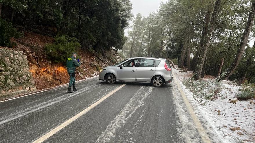 En función de la nieve que se acumule, no se descarta que se puedan producir cortes de carreteras