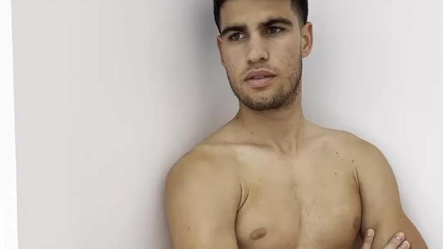 Las fotos de Carlos Alcaraz como reclamo publicitario de Calvin Klein