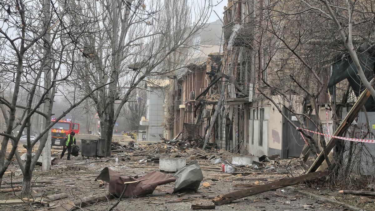 Destrozos en Odesa tras un ataque del Ejército ruso.