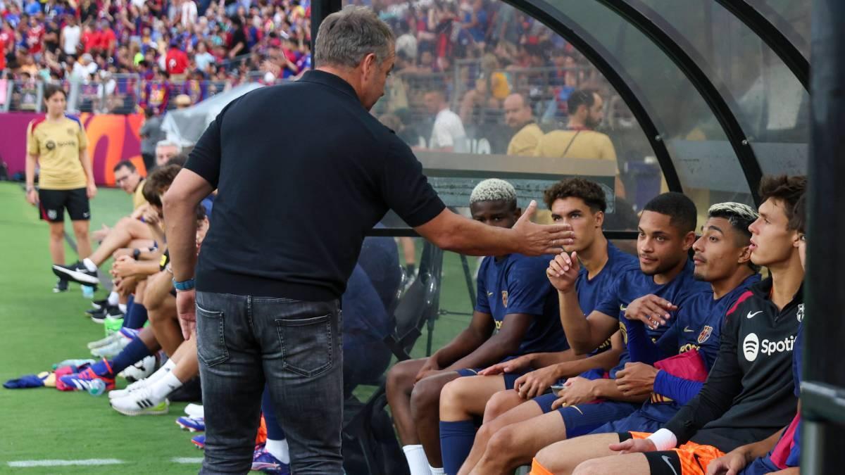 Flick, sobre Vitor Roque: "No estaba feliz..."