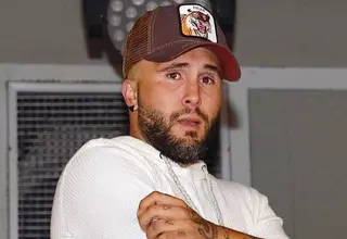 Kiko Rivera la lía, crea una marca de ropa y elige un nombre dejando un recado a su madre: "Cantora es mía"
