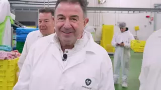 La visita del prestigioso chef Martín Berasategui a una empresa de Zamora: "Los cirujanos del cordero"