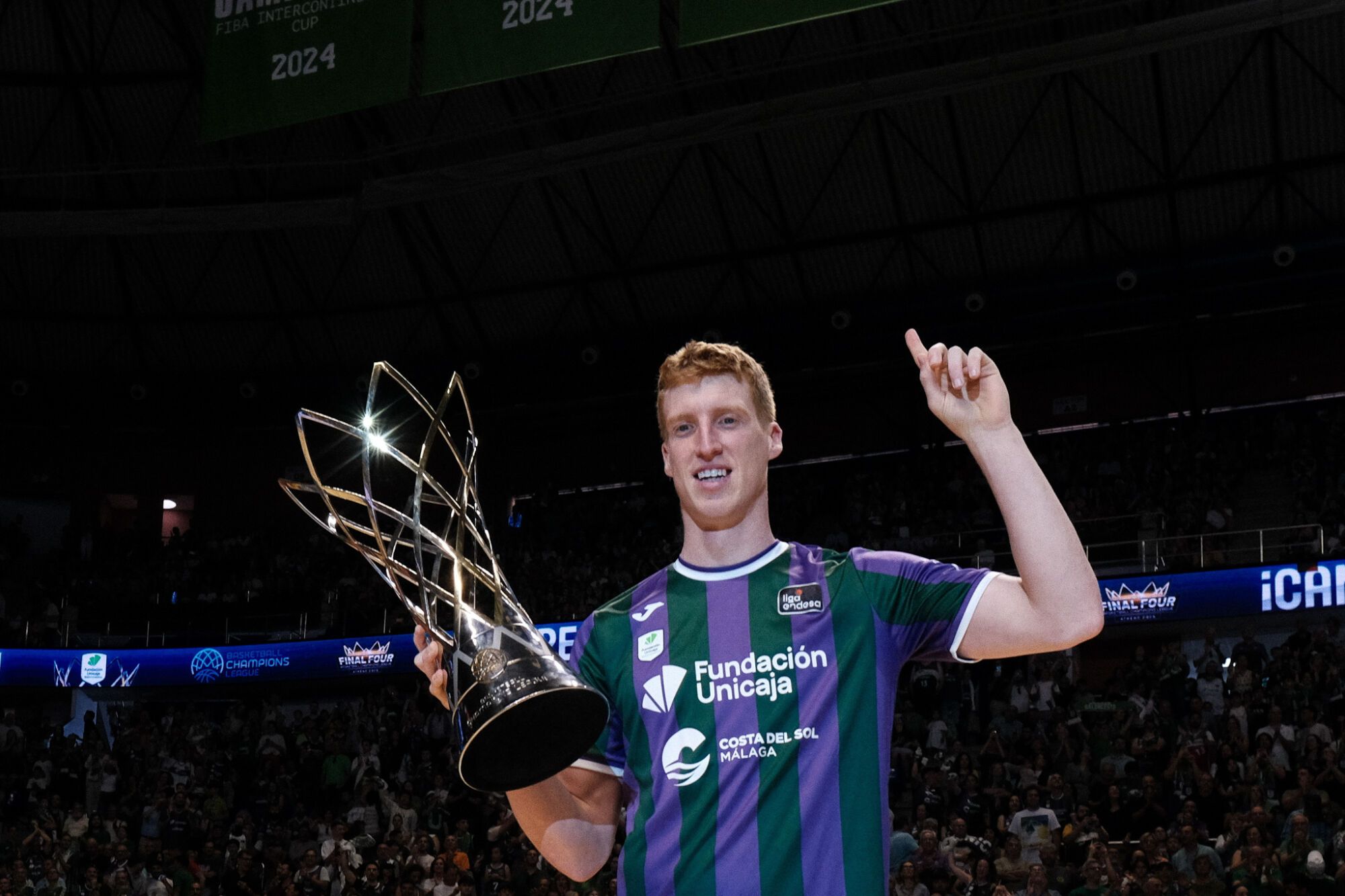 Imágenes de la celebración del título de la BCL en el Carpena