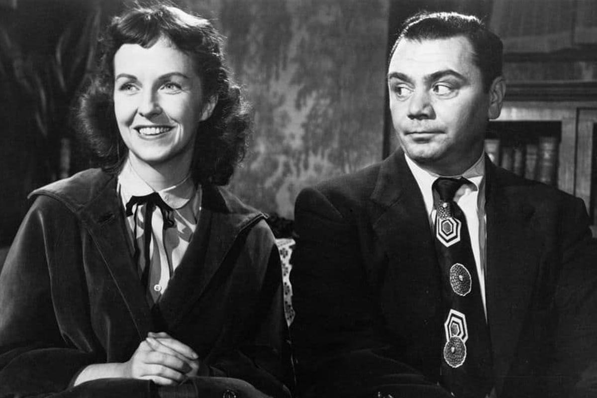Betsy Blair y Ernst Borgnine en 'Marty', que le dió a este el Oscar al Mejor Actor.