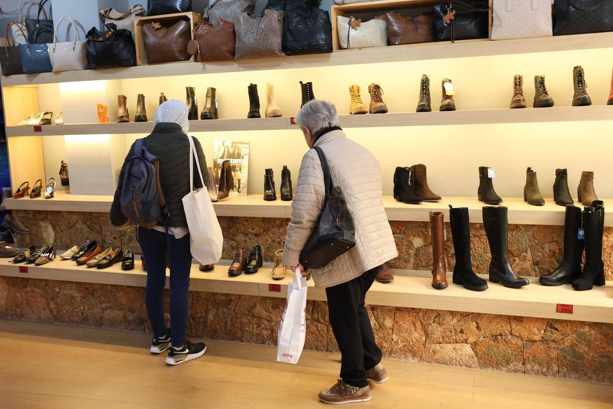 Mira aquí todas las fotos del primer día de rebajas en Ibiza