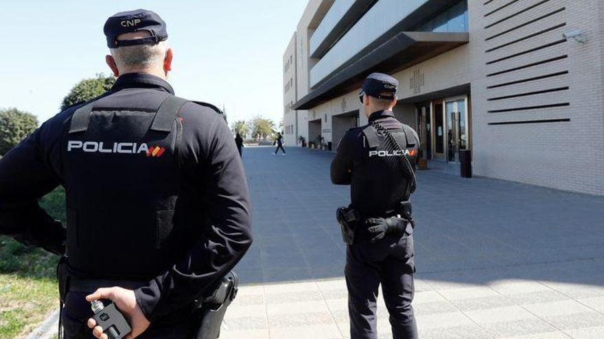 Detienen a una pareja en Castelló por estafar a empresas de seguros