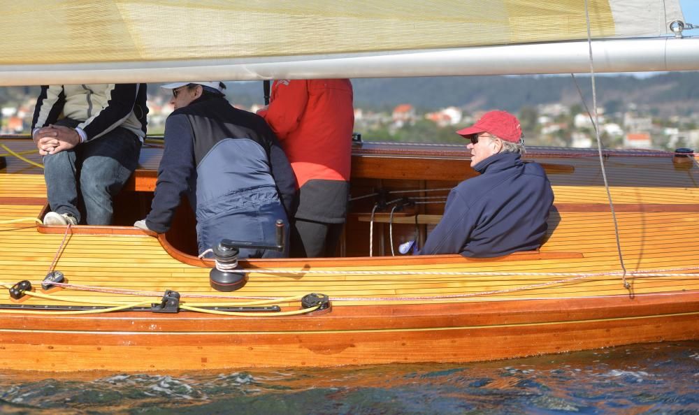 El Rey emérito Juan Carlos I navega en Sanxenxo