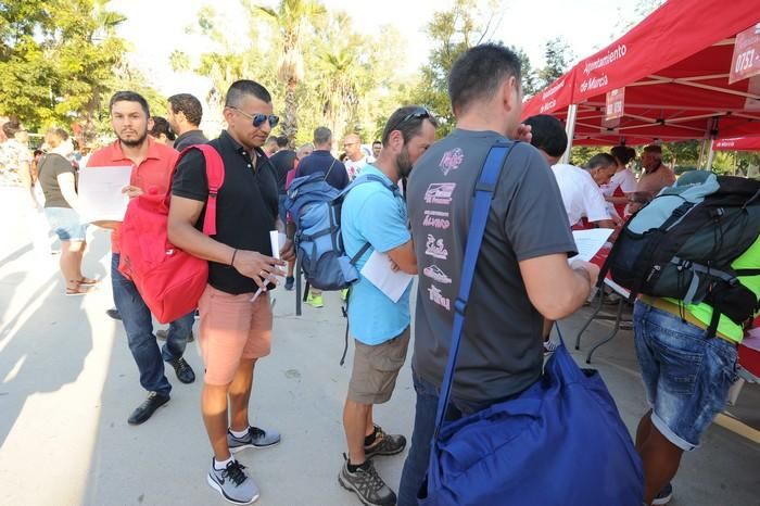 Entrega de dorsales de la 90k Camino de la Cruz