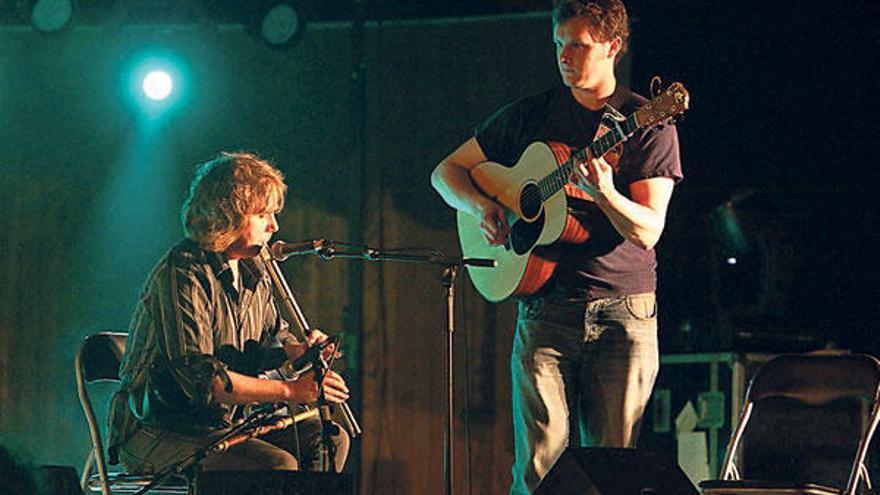 Un momento de la actuación del irlandés John McSherry.  // Carmen Giménez