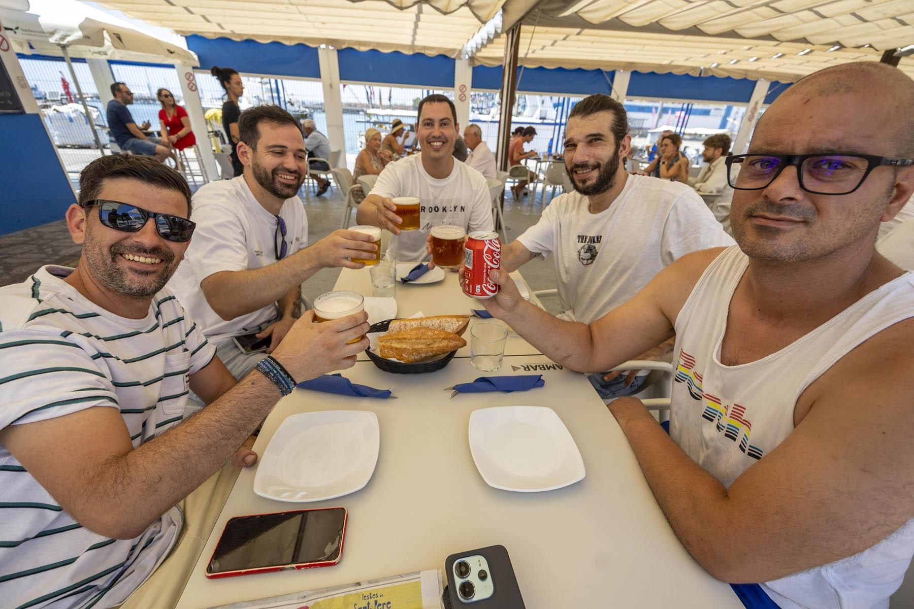 Hoteles y terrazas de Castellón, a tope en el primer fin de semana del verano