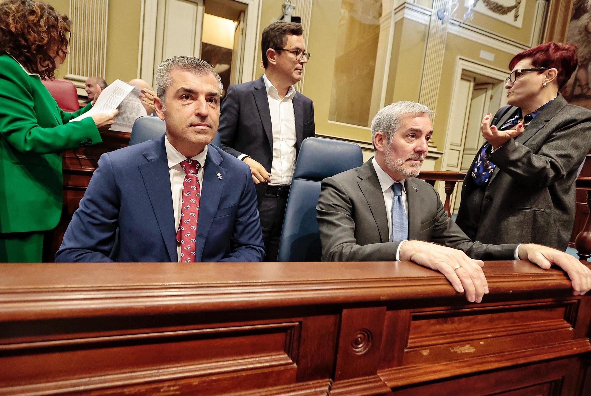Pleno del Parlamento de Canarias