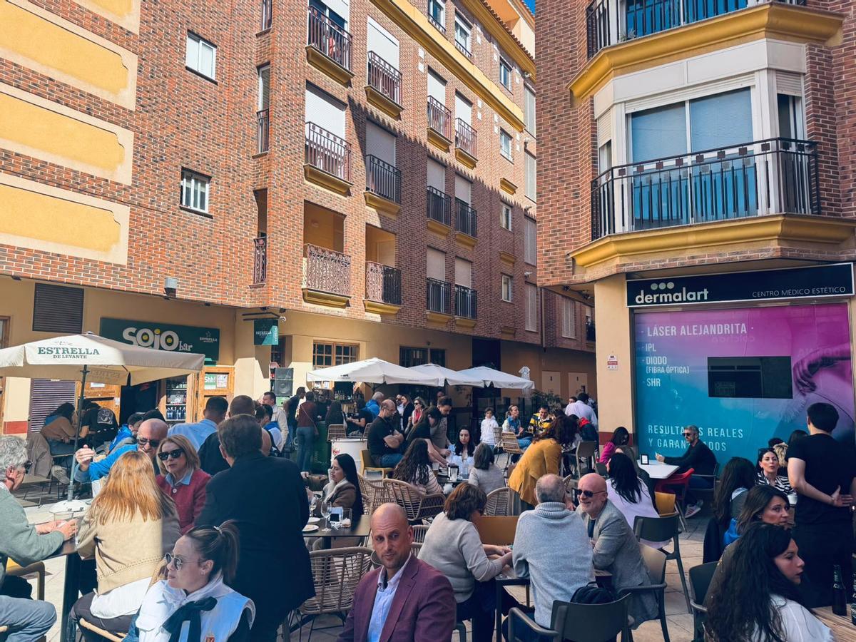 Uno de los establecimientos hosteleros del centro de Lorca durante la pasada Semana Santa.