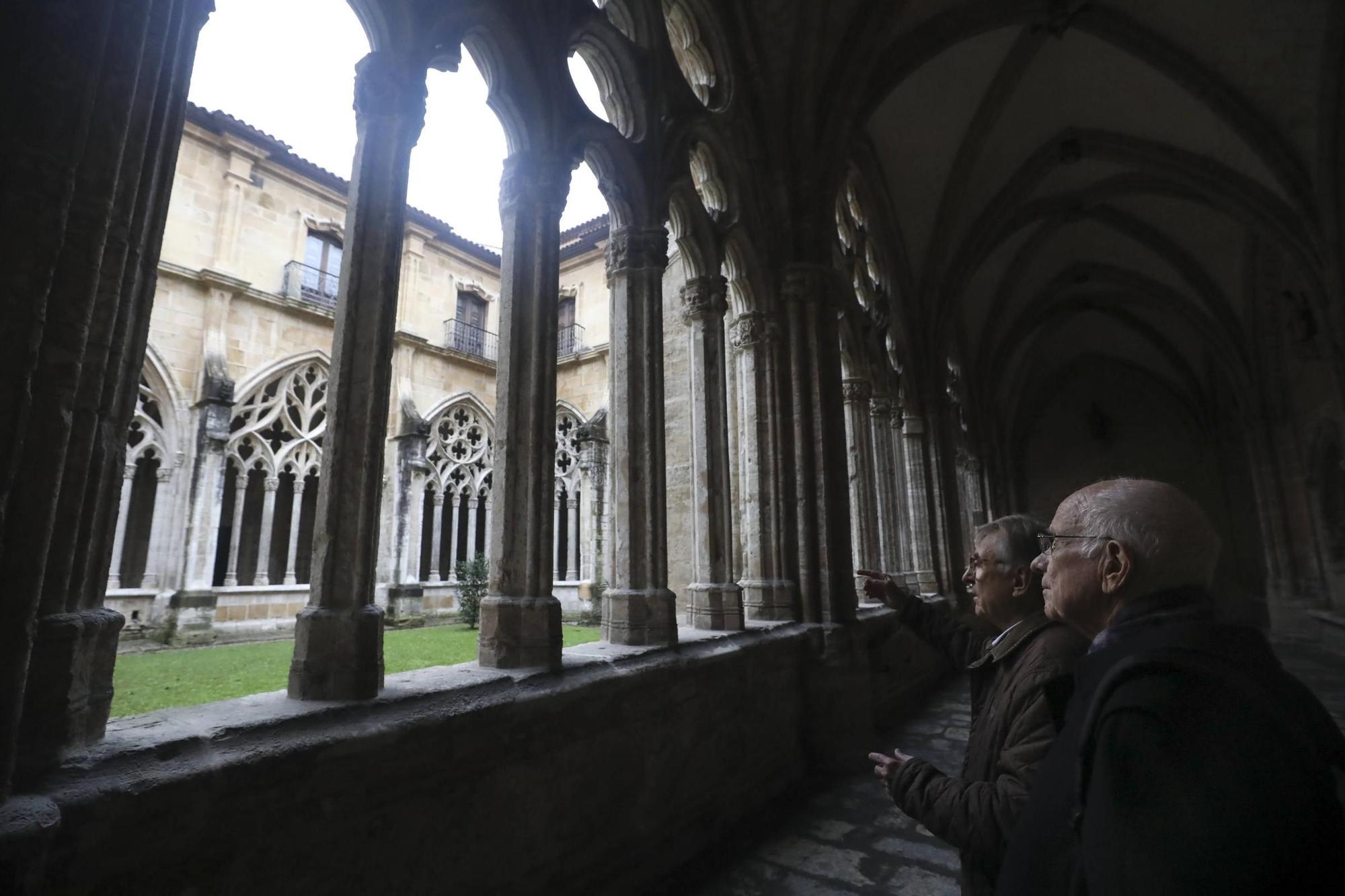 En imágenes: Visita de Jean-François Botrel a la catedral de Oviedo