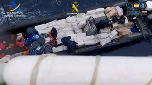 Interceptan una narcolancha con más de cuatro toneladas de cocaína cerca de Canarias