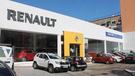 Renault Talleres Inclán premia la fidelidad de sus clientes - Levante-EMV