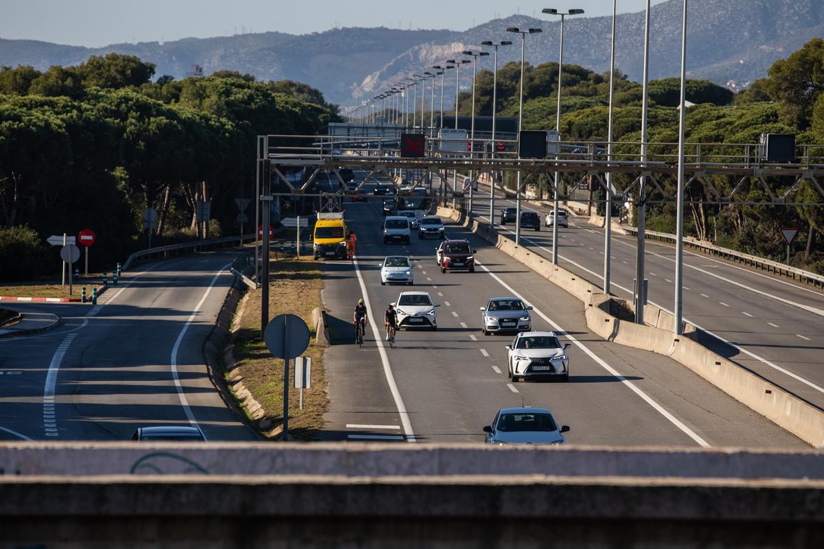 CASTELLDEFELS 27/12/2022 Barcelona. carretera C-31, KM 186. FOTO de ZOWY VOETEN