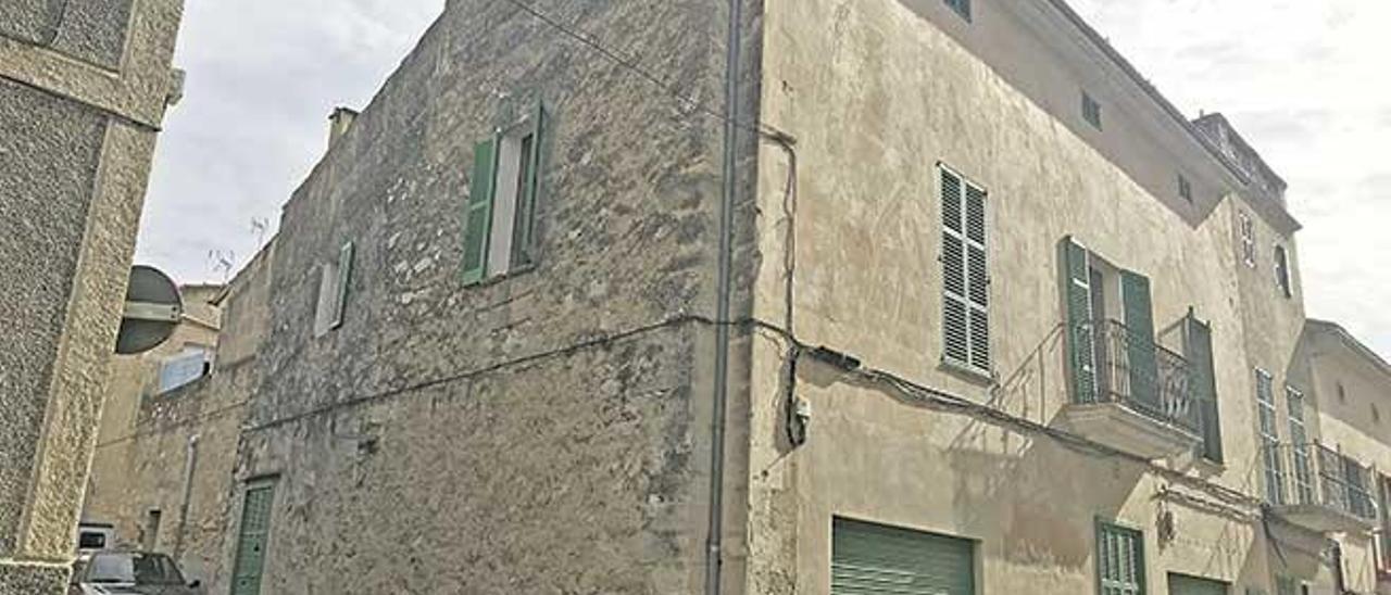 Aspecto actual de la mezquita, en esta casa-esquina de las calles Major y Sant Joan, a dos pasos de la iglesia parroquial.