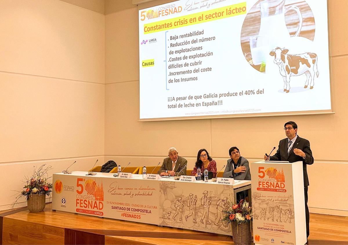 El doctor Alberto Cepeda fue el encargado de abordar las ‘Perspectivas de la leche A2 y sus efectos en la salud humana’