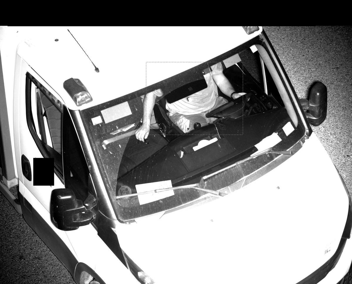 Conductor identificat sense el cinturó de seguretat