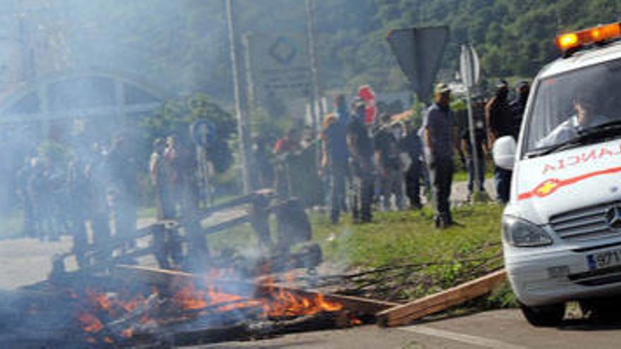 Barricada ante el Pozo Santiago