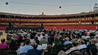 Toro se vuelca con el festival flamenco de la AECC