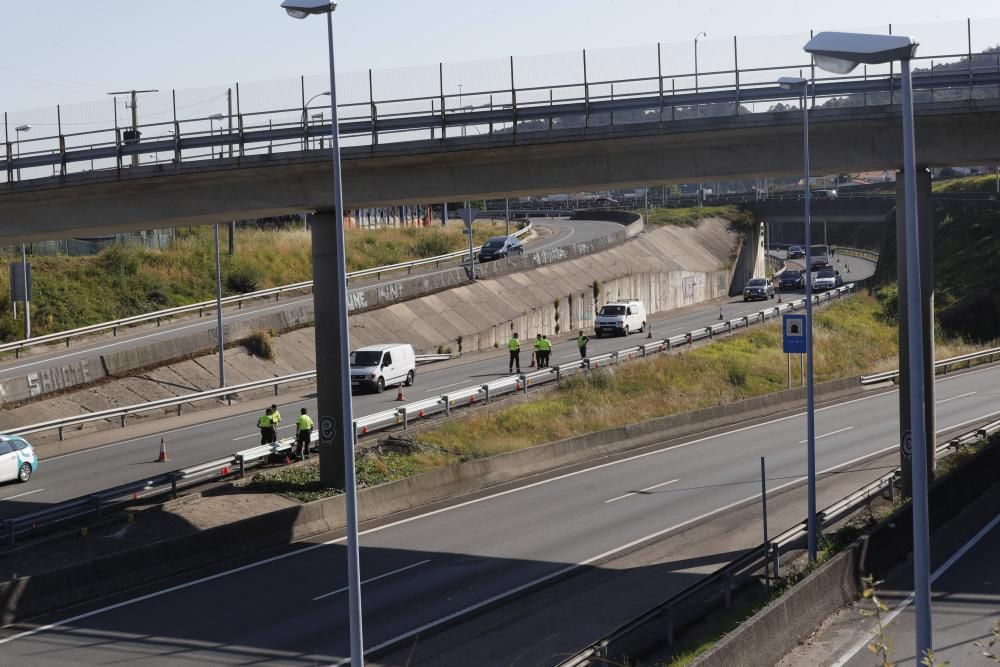 Tráfico corta hoy un carril de acceso a Vigo en la AP-9 para reconstruir el accidente mortal de tres menores en Teis