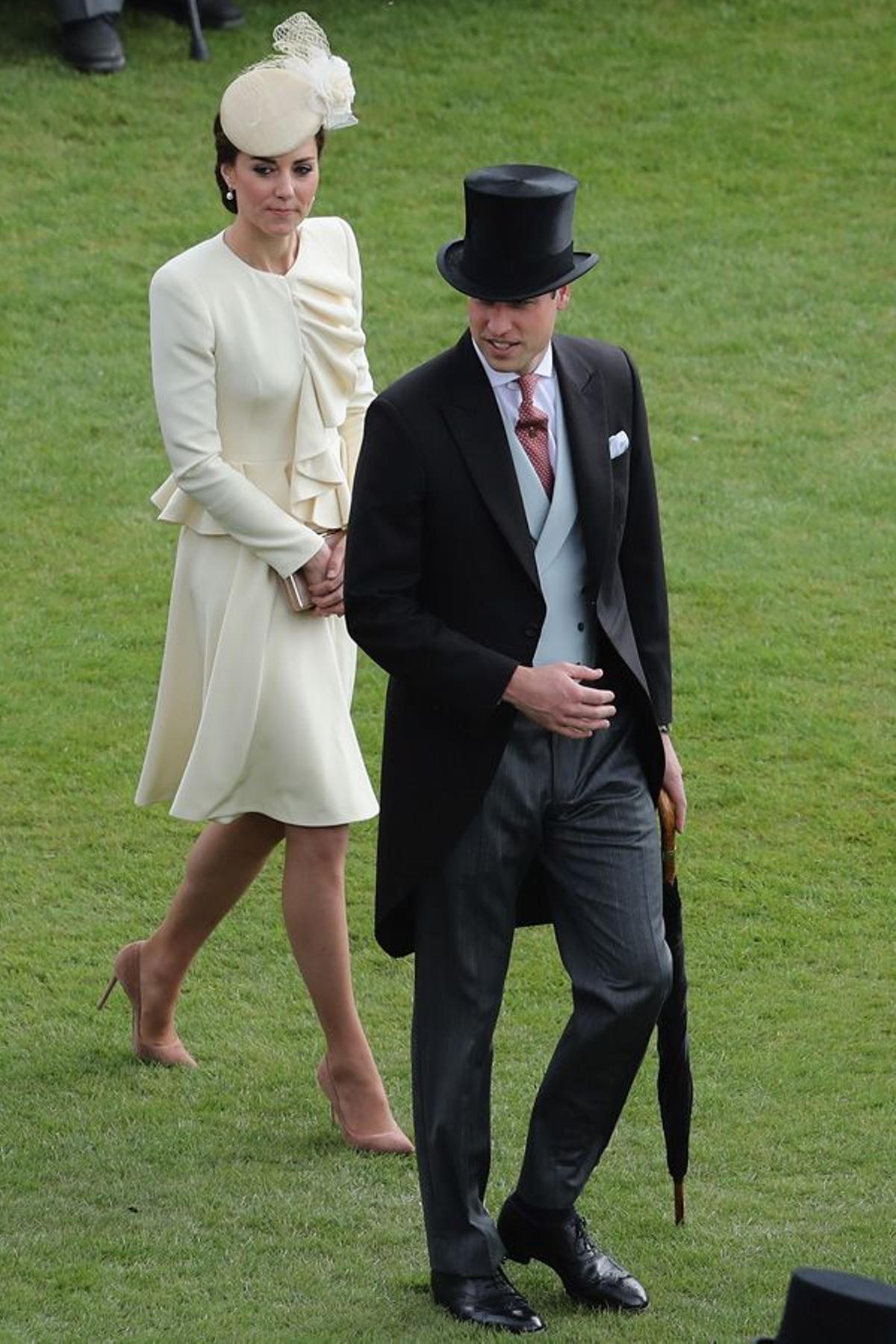 El príncipe Guillermo y Kate Middleton en la fiesta de la reina Isabel II