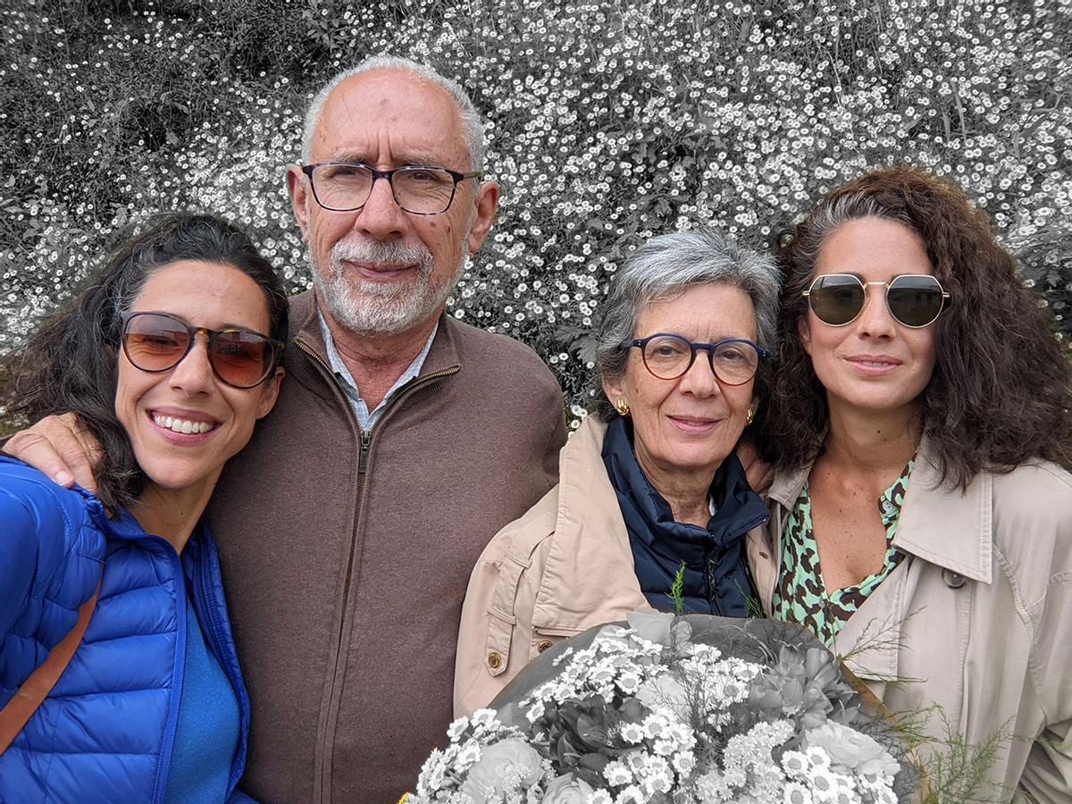Mafalda Soto con sus padres y hermana