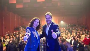 La presidenta de la Comunidad de Madrid, Isabel Díaz Ayuso, y el alcalde de Torrejón de Ardoz, Ignacio Vázquez.