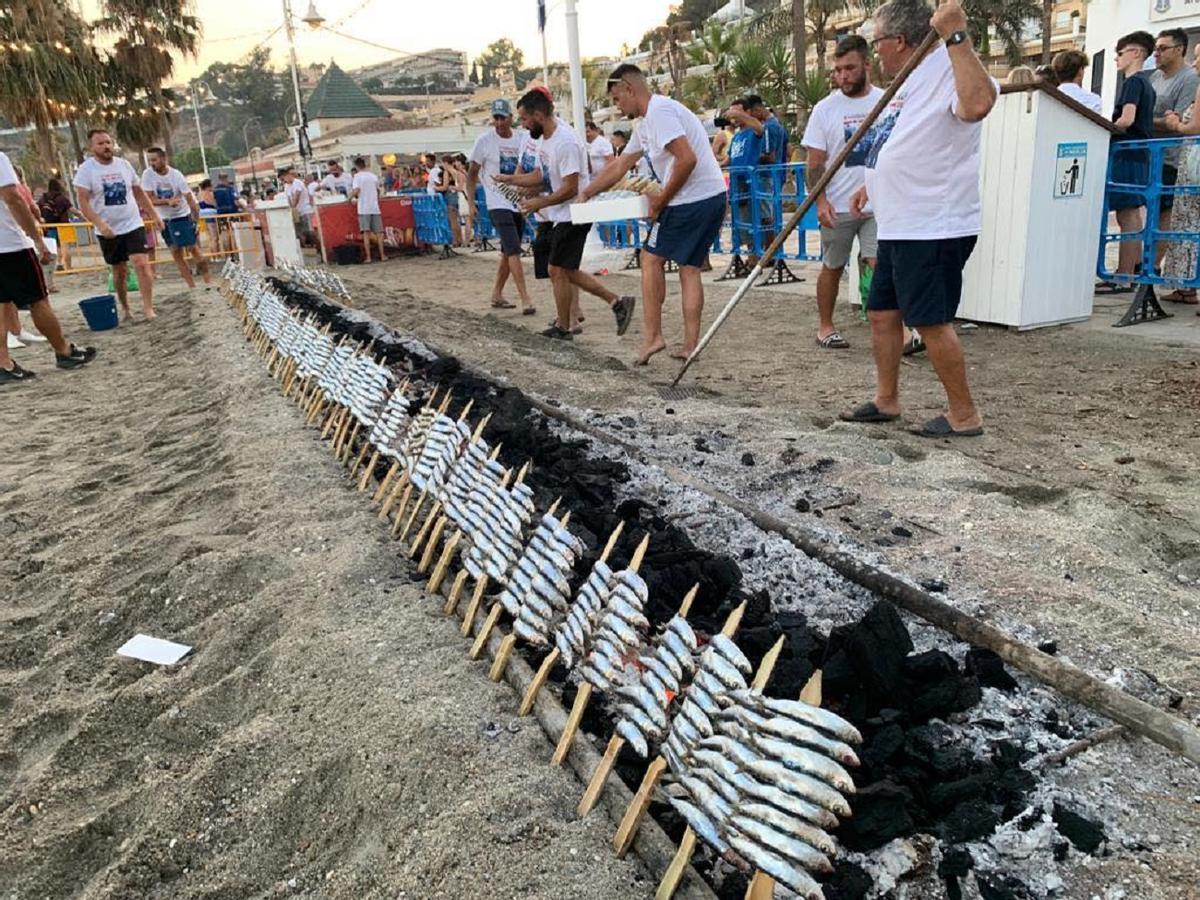 Una espetada de sardinas abrirá las fiestas de la Virgen del Carmen en Nerja.