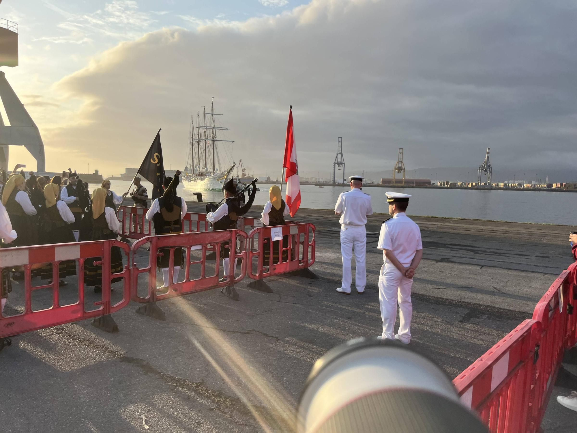 EN IMÁGENES: Así fue la llegada de la Princesa Leonor a Gijón en "Elcano"